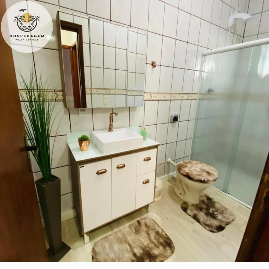 Hospedagem Praia Central Navegantes Brasile